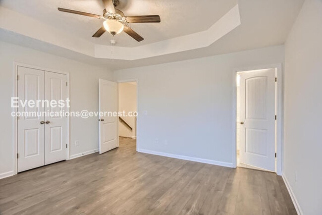 Building Photo - 305 Raines Ct