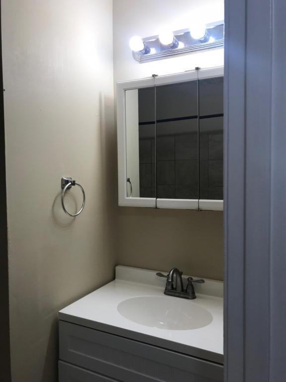 Building Photo - 1811 Dalton Court, Unit A