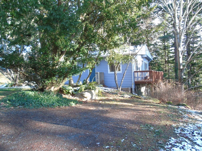 parking area off street - 1708 Sapphire Trl