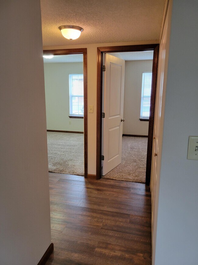 Building Photo - 31 Cherry Tree Ln