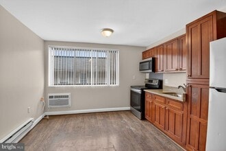 Building Photo - 4430 Martin Luther King Jr Ave SW