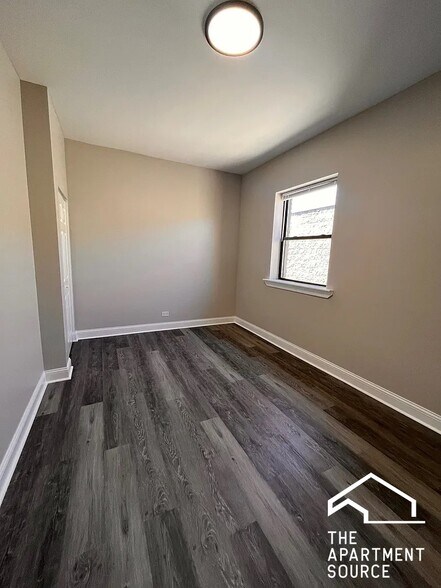 Building Photo - 4918 S Vincennes Ave