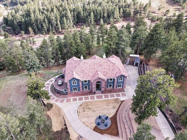 Building Photo - Exquisite Lookout Mountain Estate – Where ...