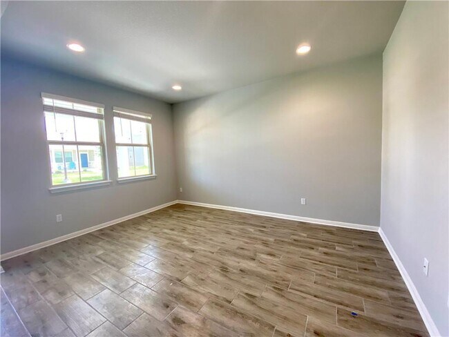Building Photo - 2537 Pecan Island Dr