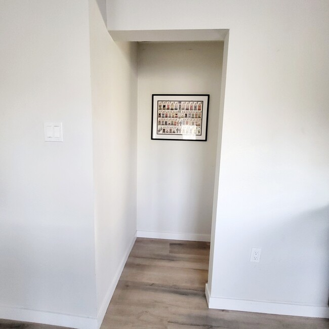 Hallway to 2nd bedroom - 2327 Las Colinas Ave