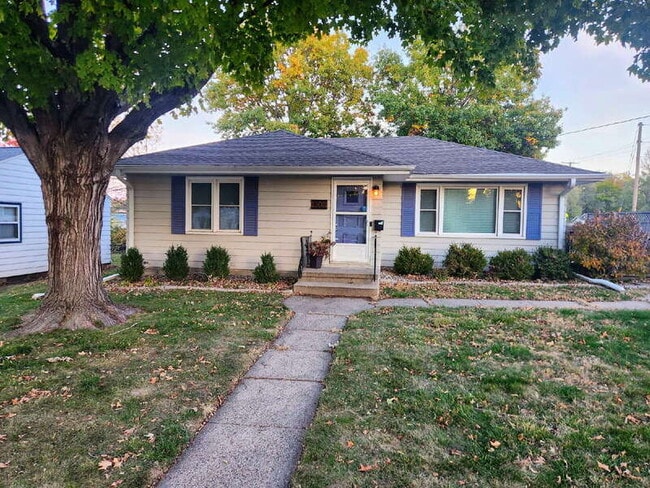 Primary Photo - 4001 36th Pl