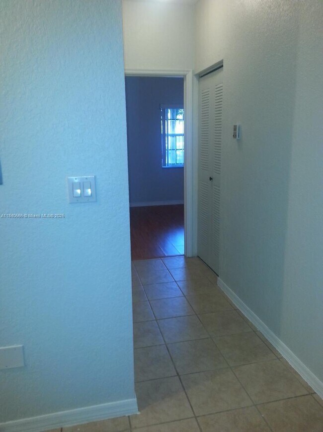 Building Photo - 5630 NW 114th Path
