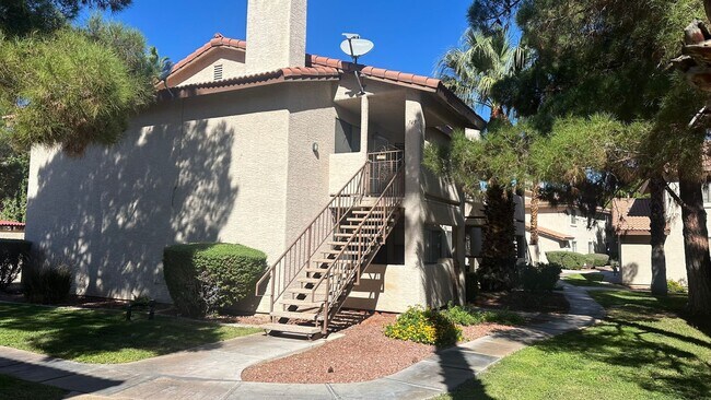 Primary Photo - Beautiful & upscale 2 bedroom 2 bathrooms ...