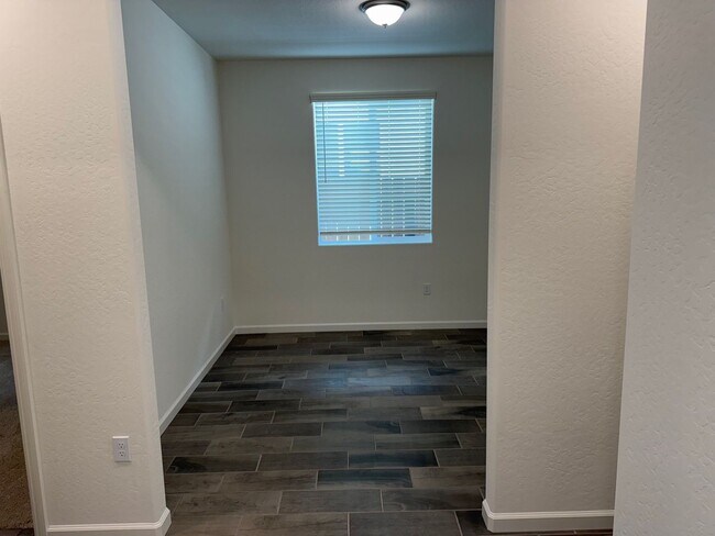 Building Photo - Stunning New Construction Home with Designer Touches!