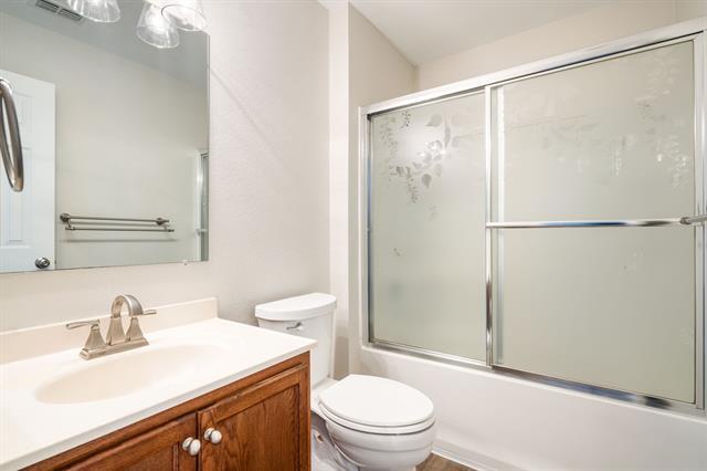 Building Photo - 1320 Lamar Ln