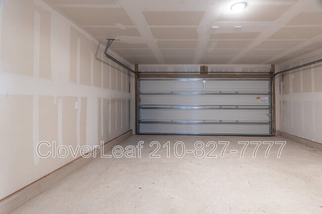 Building Photo - 3650 Millbrook Wy