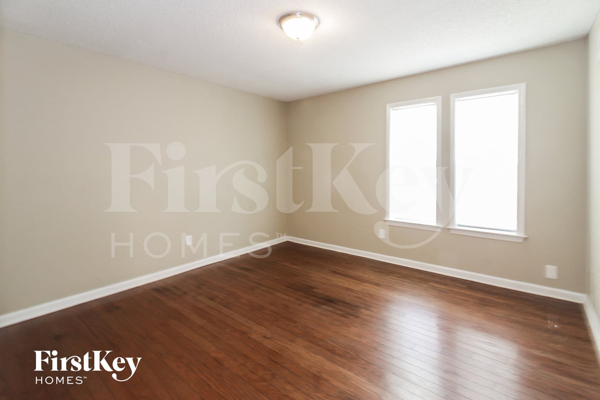 Building Photo - 5979 Rosewind Cir W
