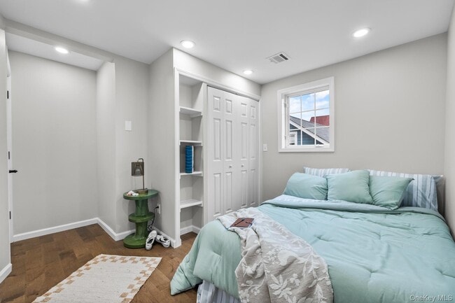 Building Photo - 78 E Maltbie Ave