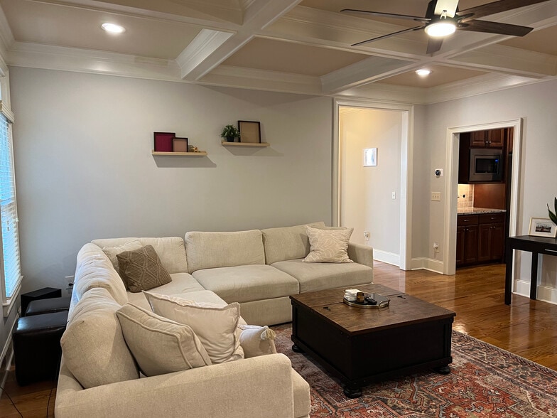 Building Photo - 7955 Magnolia Sq