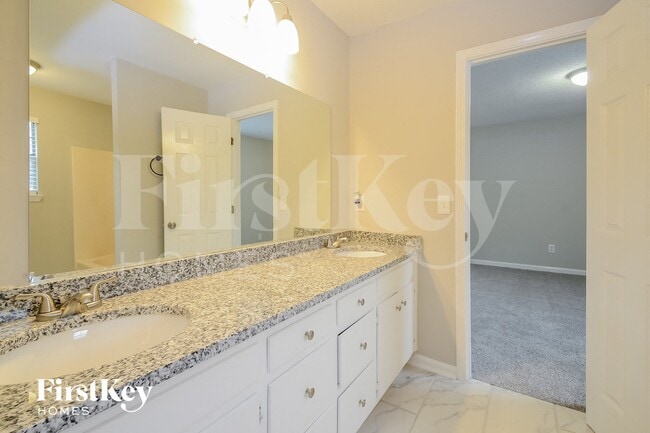 Building Photo - 516 Olde Towne Ln