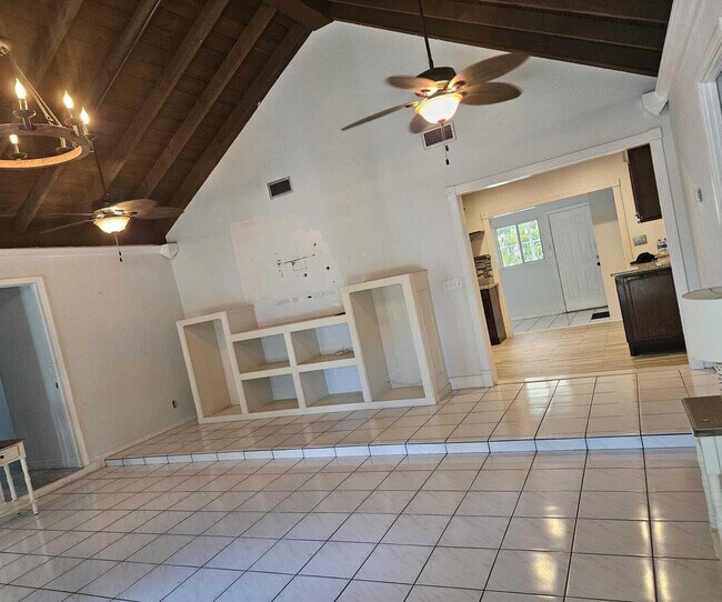 Building Photo - 1943 Kirk Rd