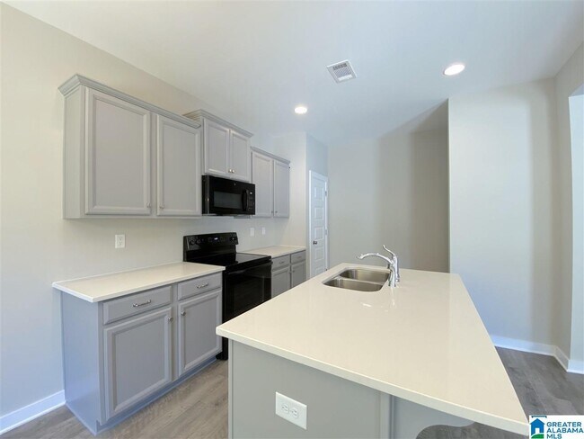 Building Photo - 318 Golden Eagles Cir