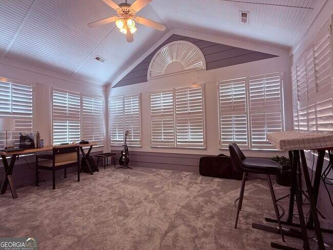 Building Photo - 3050 Orchard Ridge Cir
