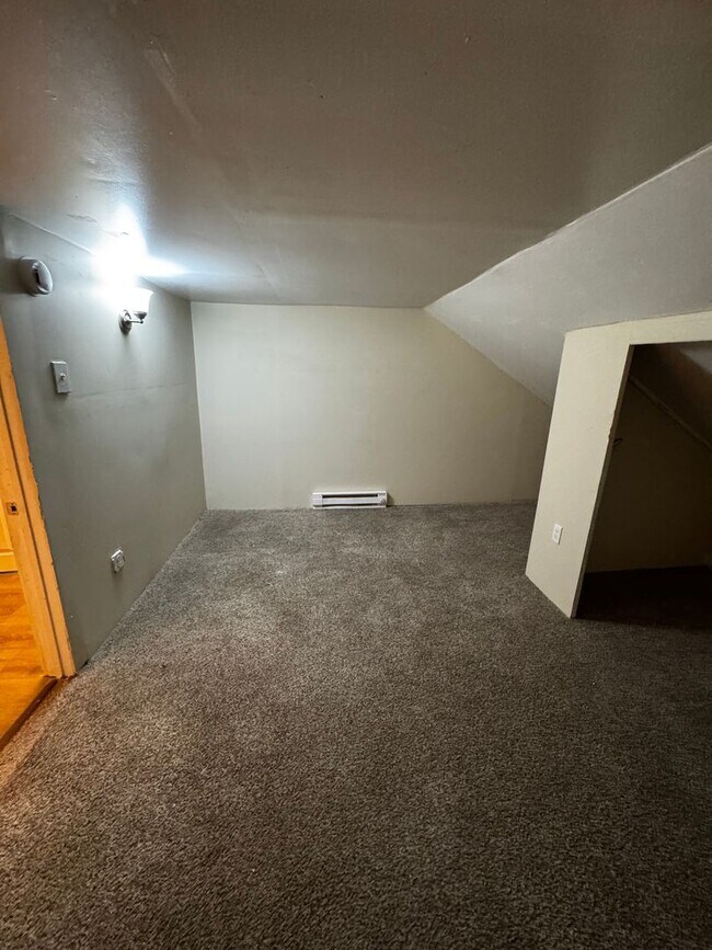 Building Photo - 41 N 10th St