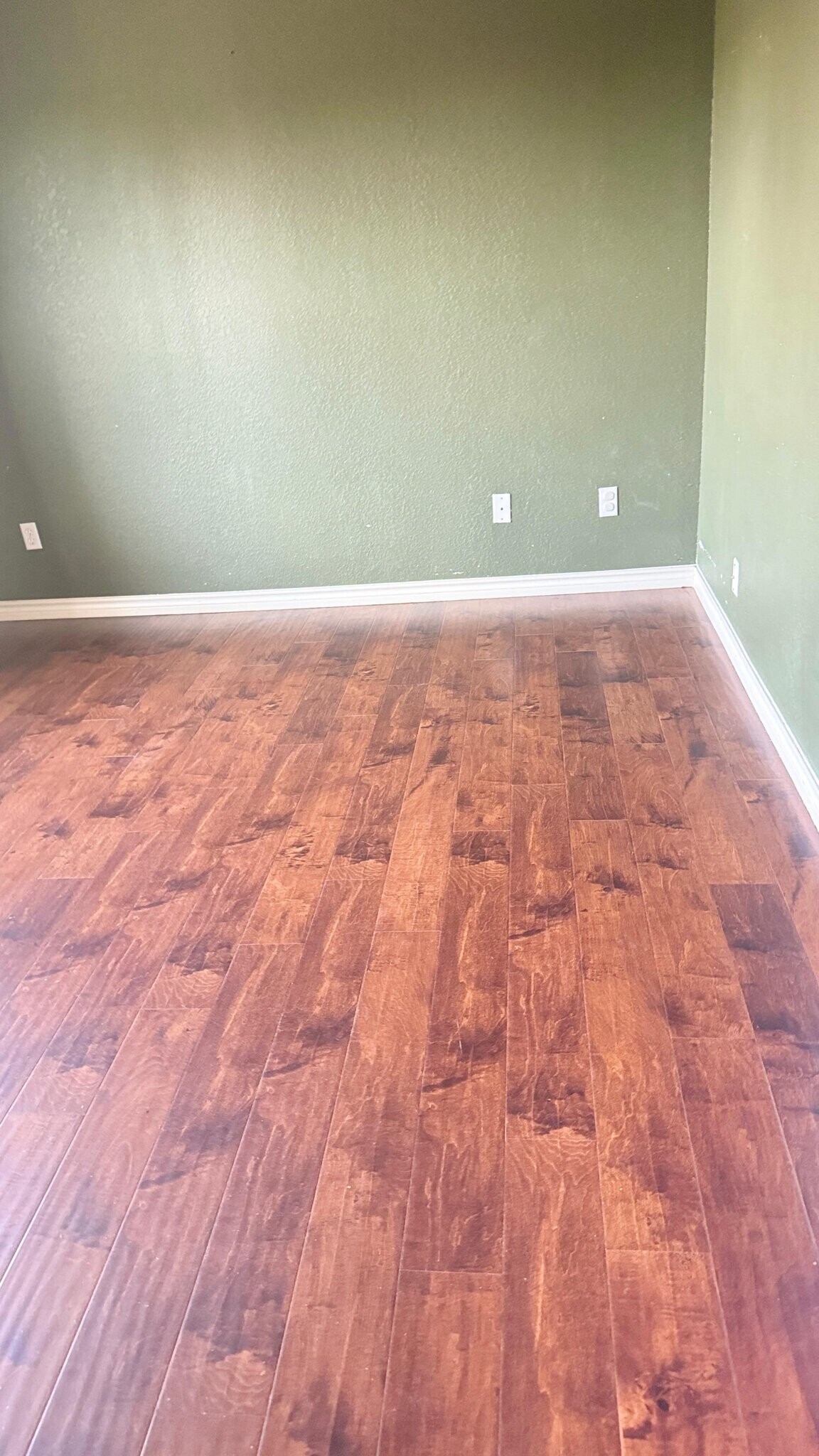 Building Photo - 7011 Cottonwood Cir