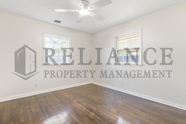 Building Photo - 1126 Farmstead St