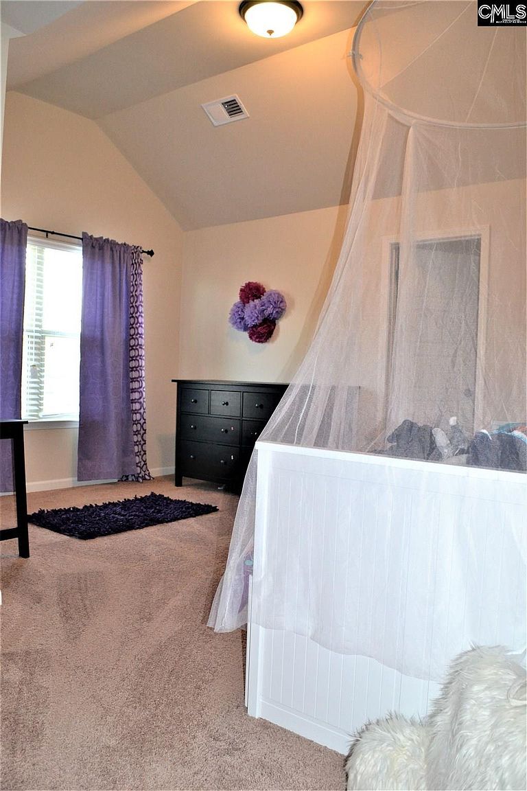 Building Photo - 304 White Oleander Dr