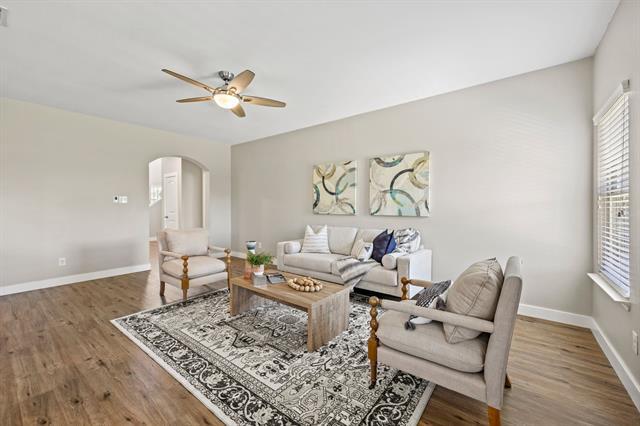 Building Photo - 2460 French St