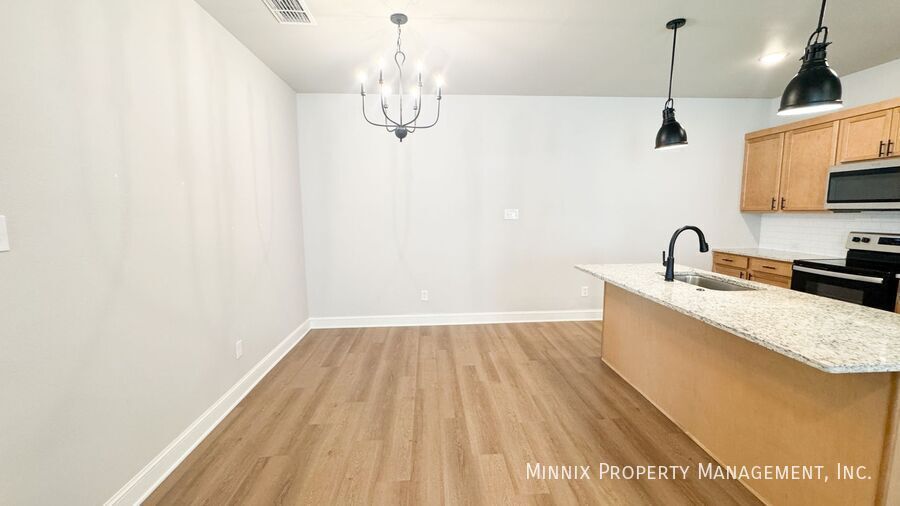 Building Photo - 2544 137th St
