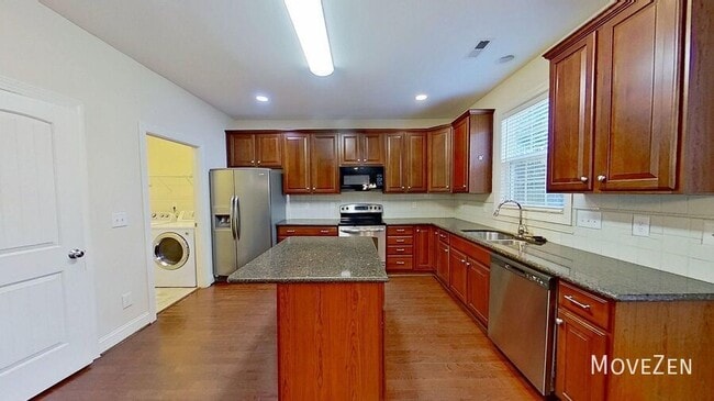 Building Photo - 419 Golden Harvest Loop