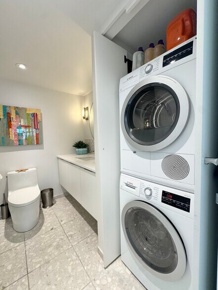 Building Photo - 2510 Grand Blvd