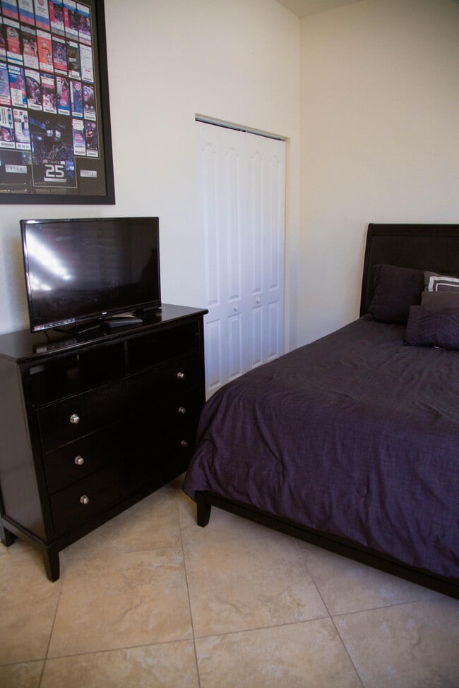 Building Photo - 6140 Santa Margarito Dr