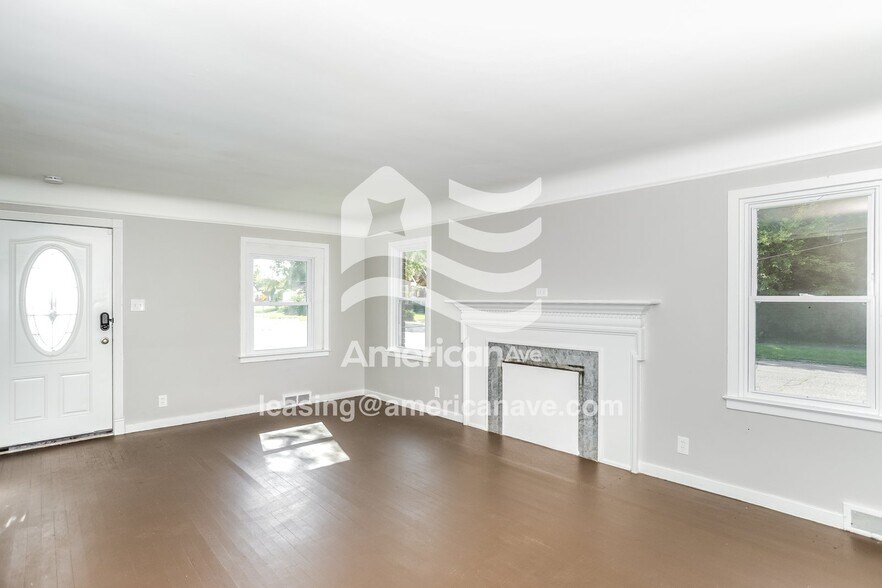 Building Photo - 4014 Somerset Ave