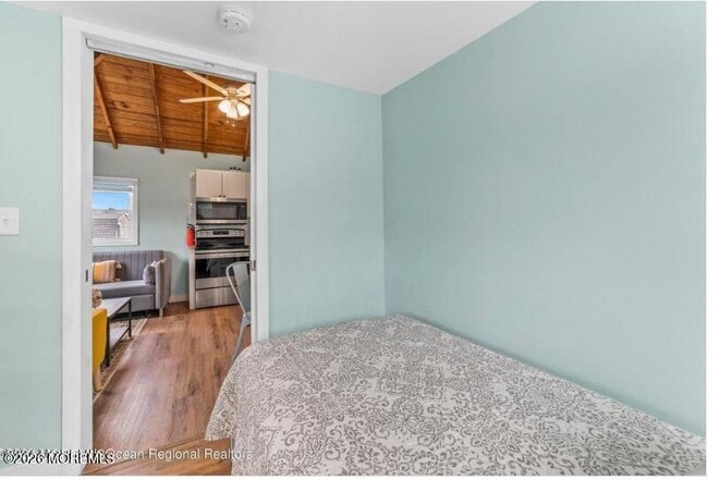 Building Photo - 171 Beach Front