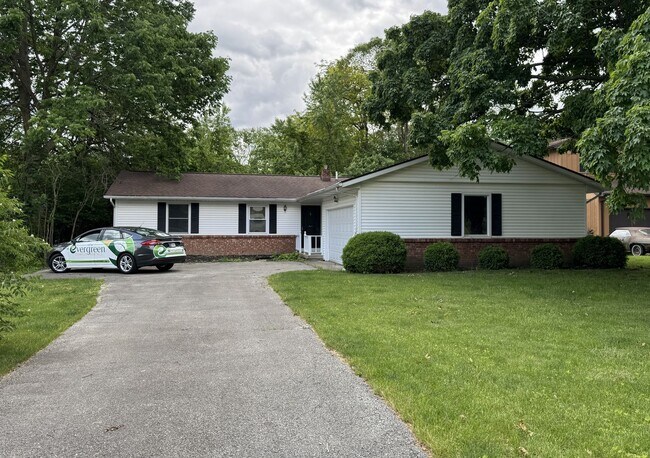 Primary Photo - 3025 Greenbrier Ave