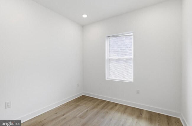 Building Photo - 630 W Cumberland St