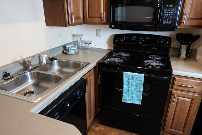 Interior Photo - 507 E Clark