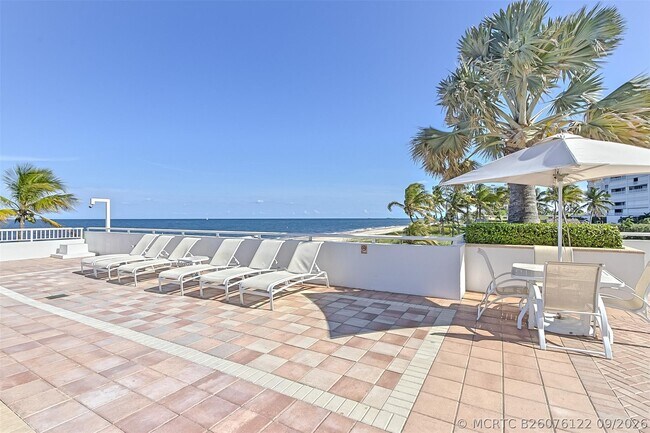 Building Photo - 1370 S Ocean Blvd
