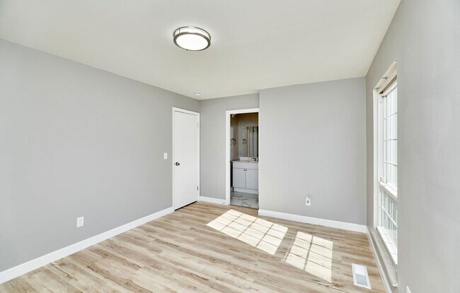 Building Photo - 11359 Prentice Dr