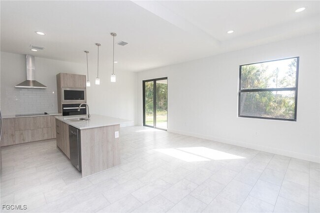 Building Photo - 1456 Rugby Cir