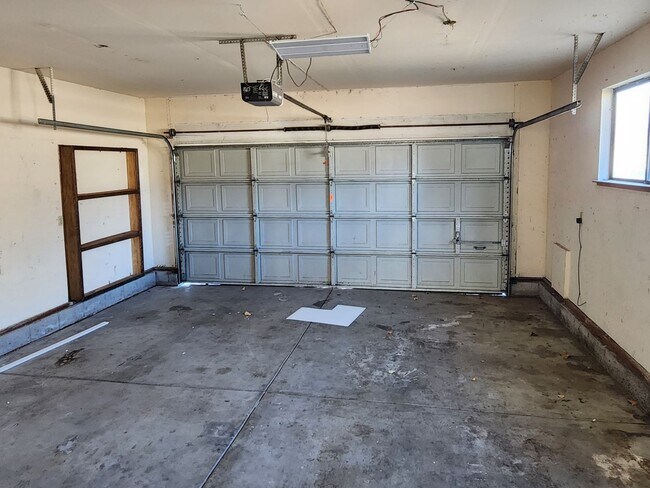 Building Photo - 3 bedroom Home  For Rent in Minden