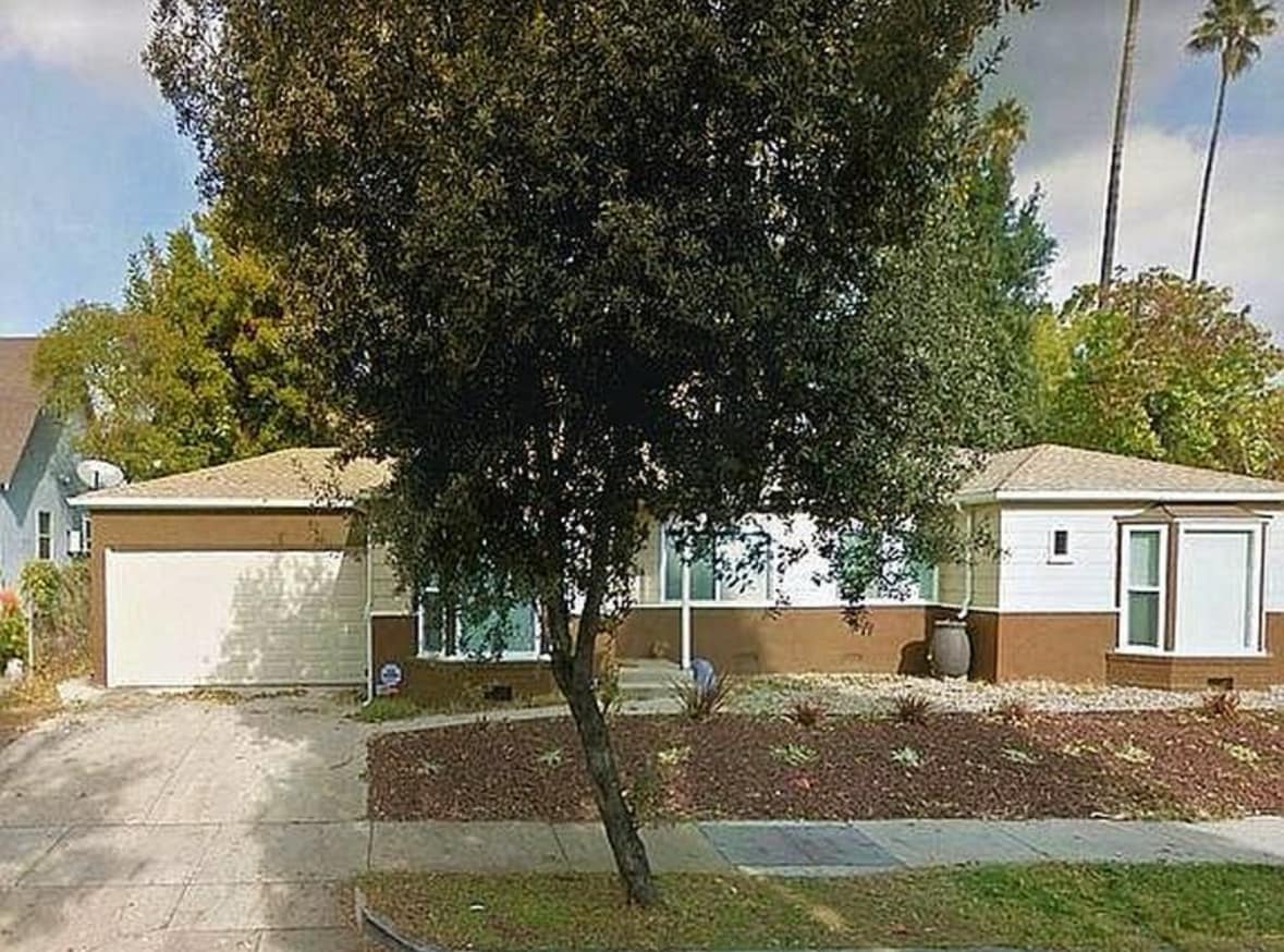 Building Photo - 917 N Los Robles Ave