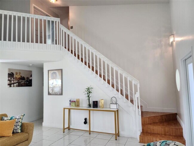 Building Photo - 9700 SW 16th Ct