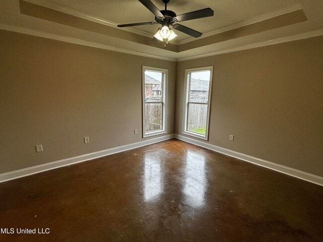 Building Photo - 221 Greenfield Ridge Dr