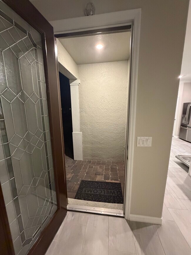 Building Photo - 11815 Bluebird Pl