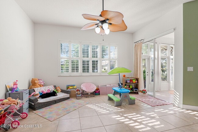 Building Photo - 379 Pentland Dr