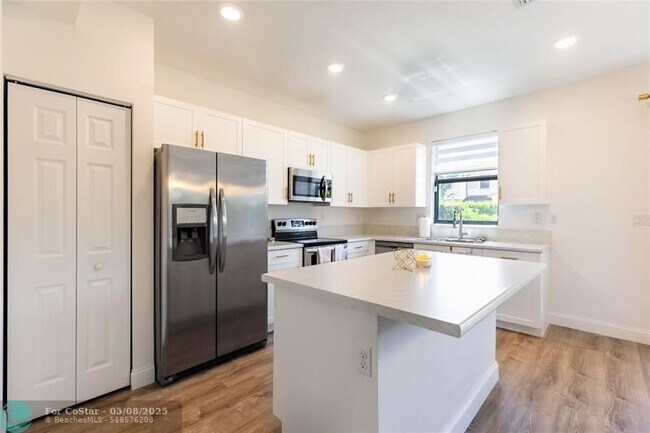 Building Photo - 4637 Caspian Way