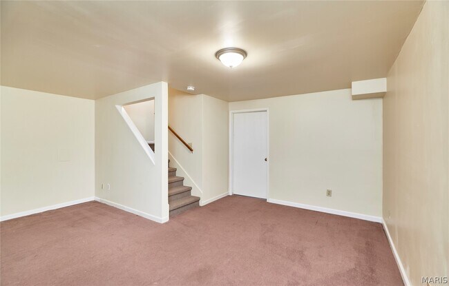 Building Photo - 61 Woodlake Ct