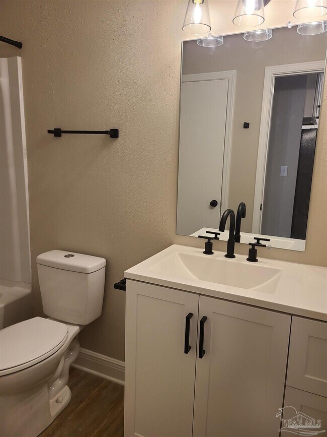 Building Photo - 501 E Burgess Rd