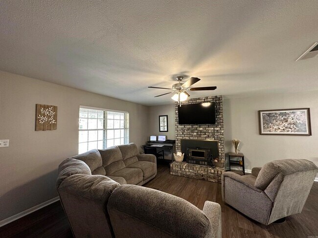 Building Photo - 6503 Chaparral St