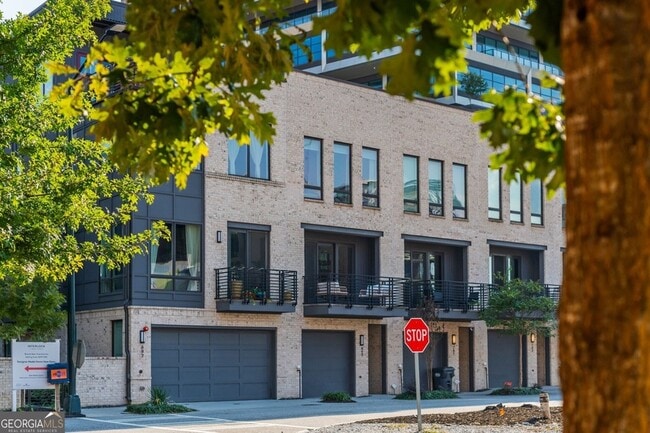 Building Photo - 699 Vidalia Ln